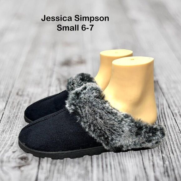 Jessica Simpson Black Fabric Faux Fur Super‎ Soft Mule Slippers Womens Size 6-7 - Picture 1 of 11